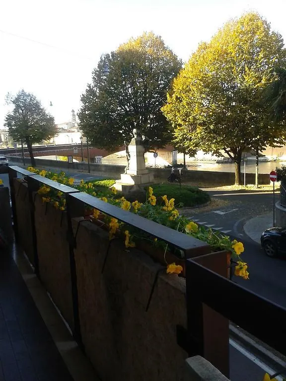 Bed & Breakfast B&B La Giara Di Giambra Rosario Verona Italy